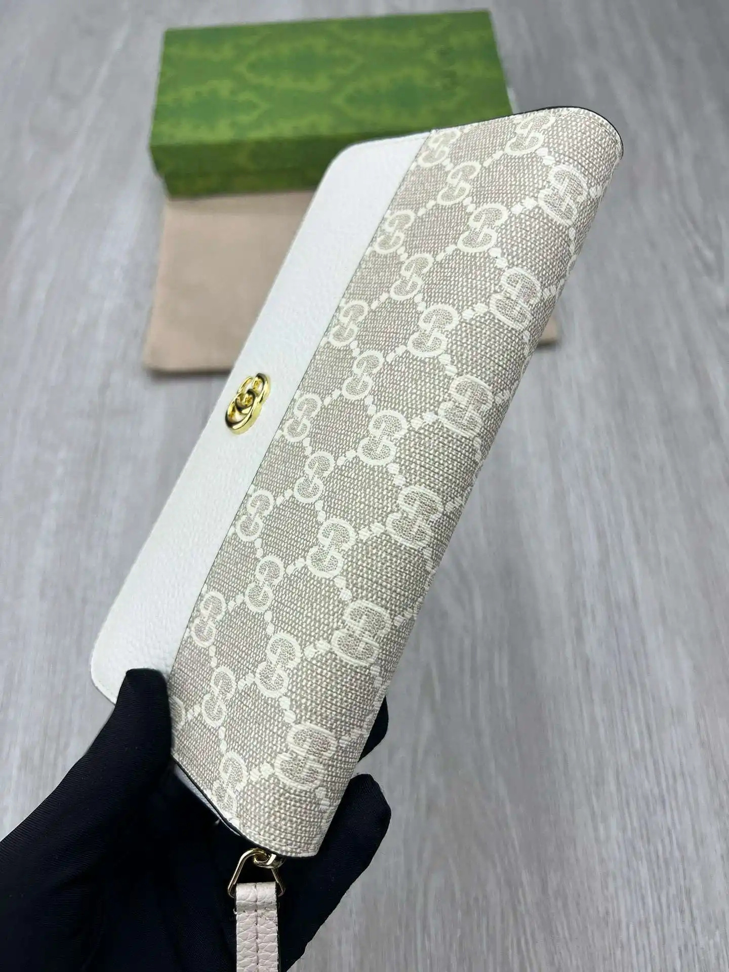 KK01100 (13).webp