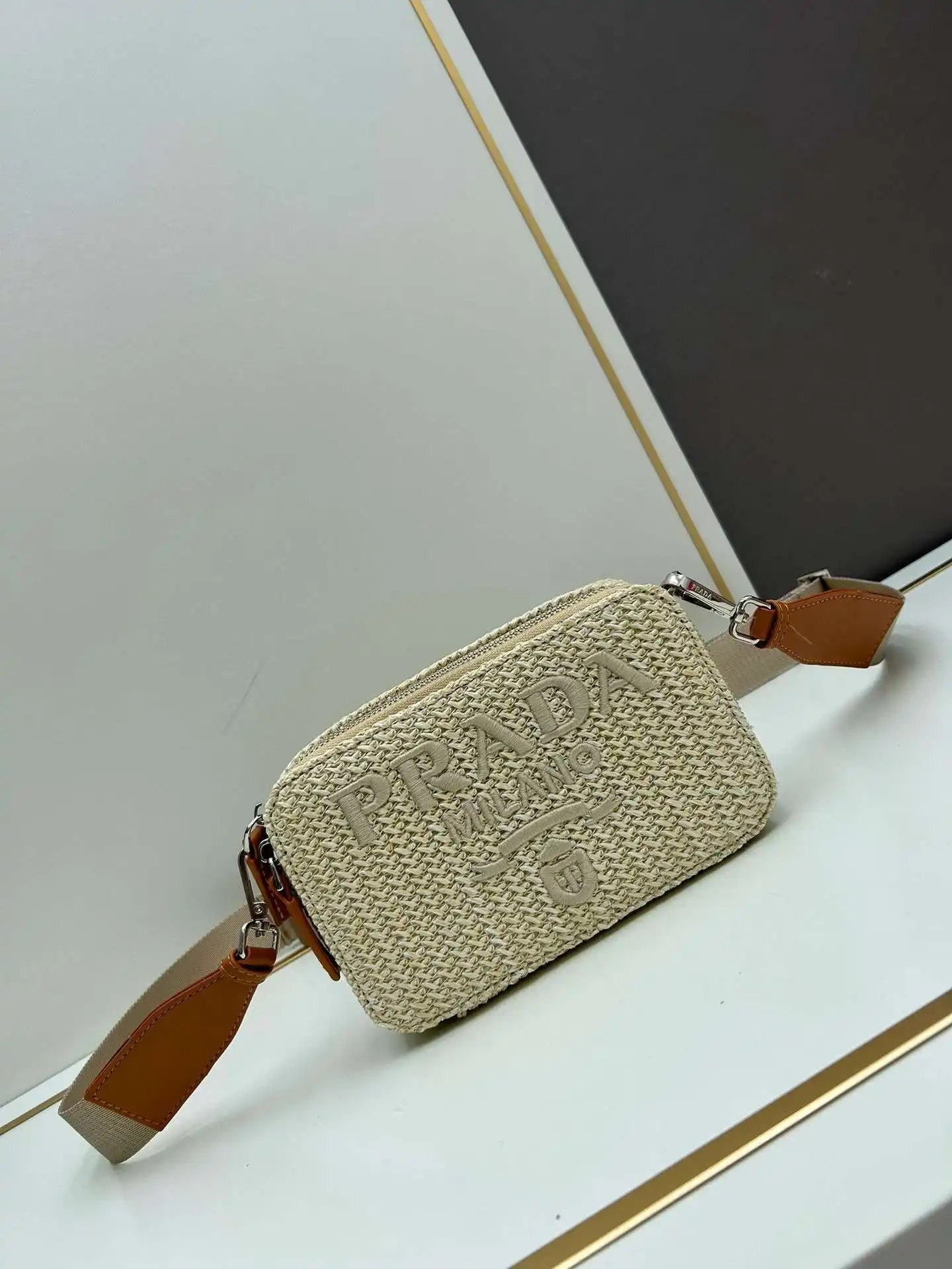 KK02350 (1).webp