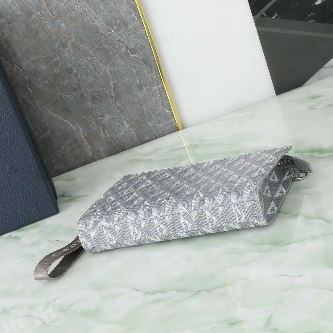 KK03050  (4).webp