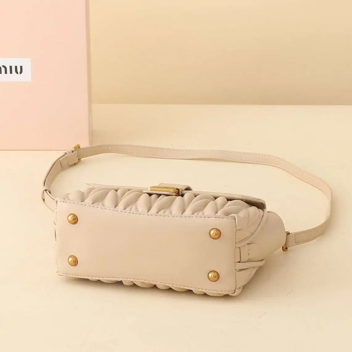 KK02250 (4).webp