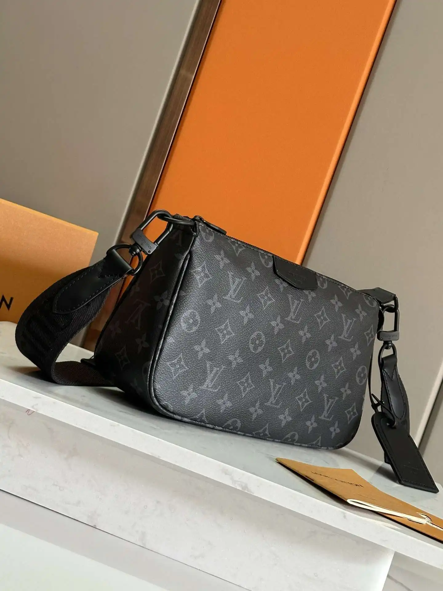 EE003350 (6).webp
