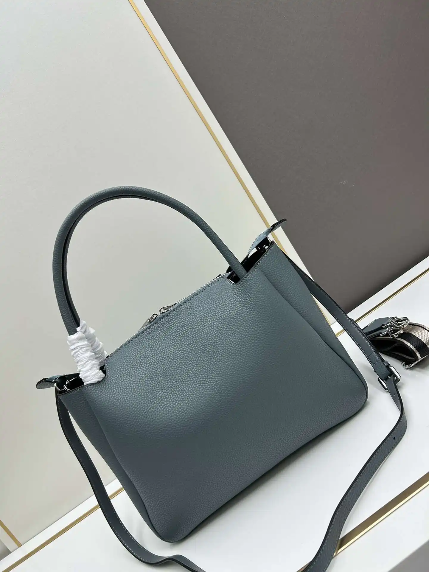 HW003050 (4).webp