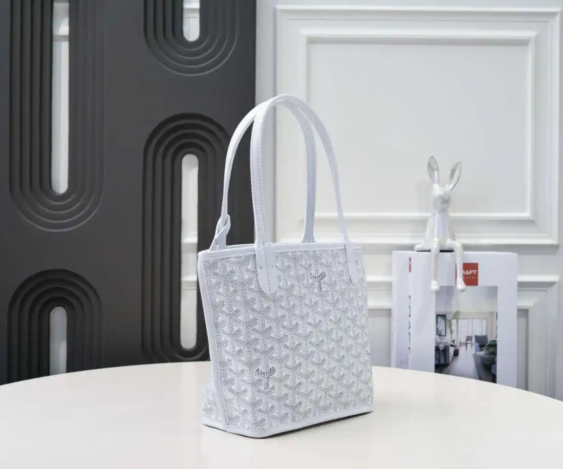 KK01550 (3).webp