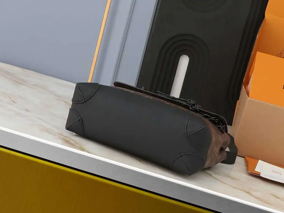 KK01750 (3).webp