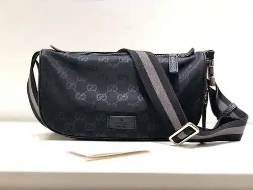 Bolso de hombro gucci, bolso de hombre gucci, bolso de hombro Gucci hecho de lona original importada