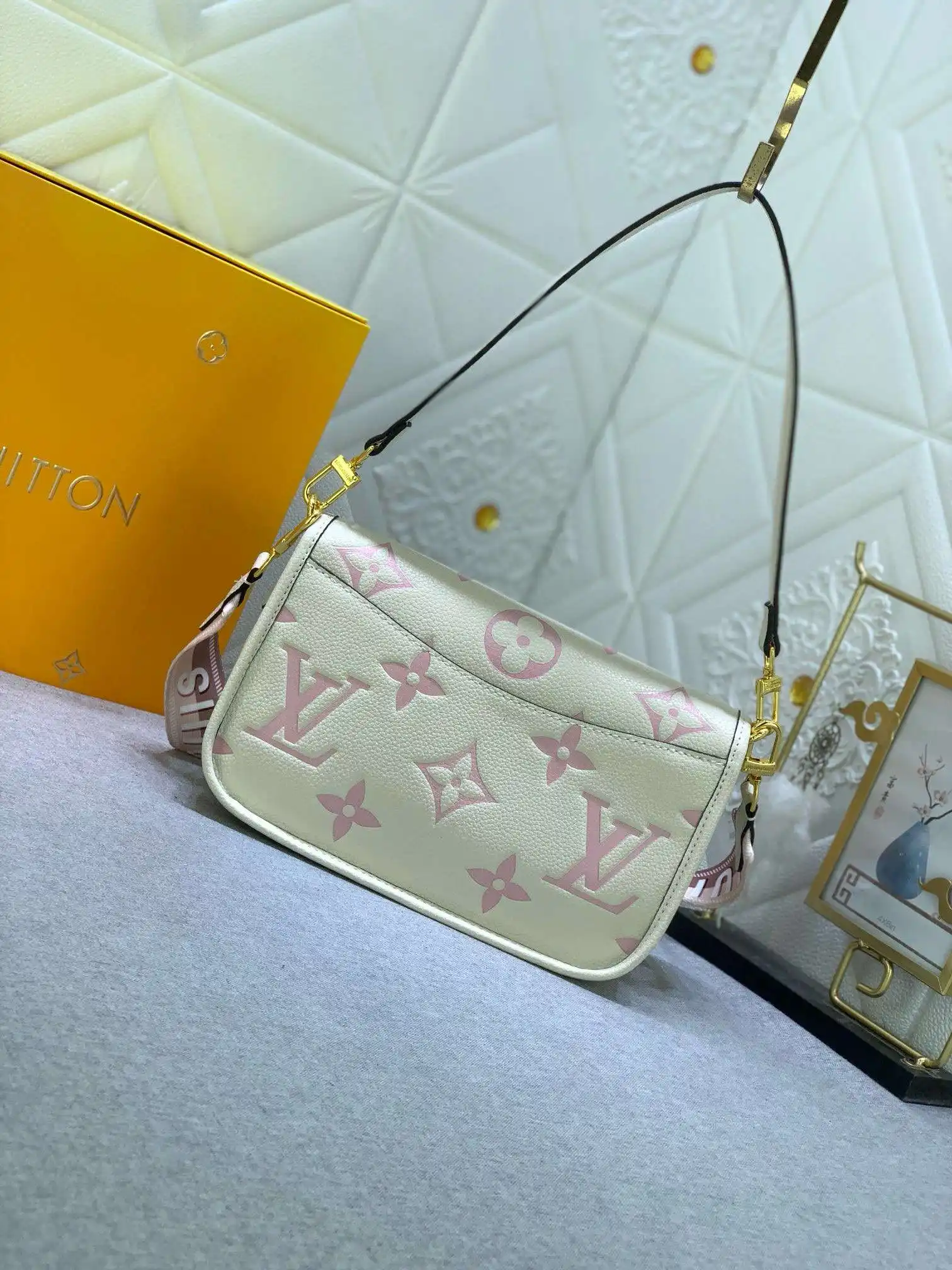 KK01750 (18).webp