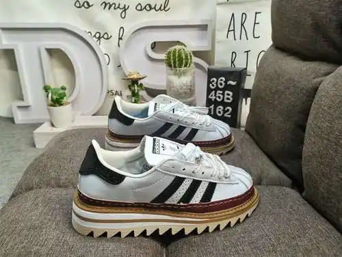 La superestrella publicitaria de 162d Clot x, ih3131 Chen guanxi, se unió a los zapatos casuales ser