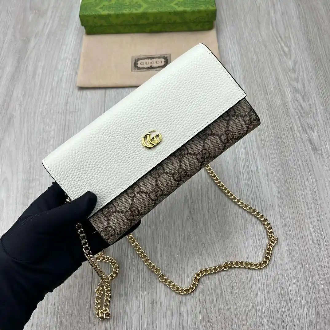 KK01250 (11).webp