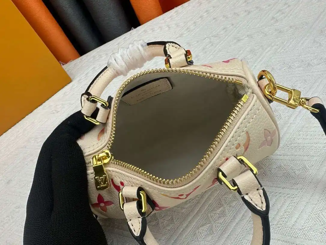 KK01550 (5).webp