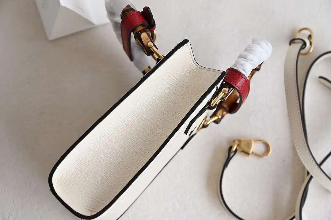 KK04250 (12).webp