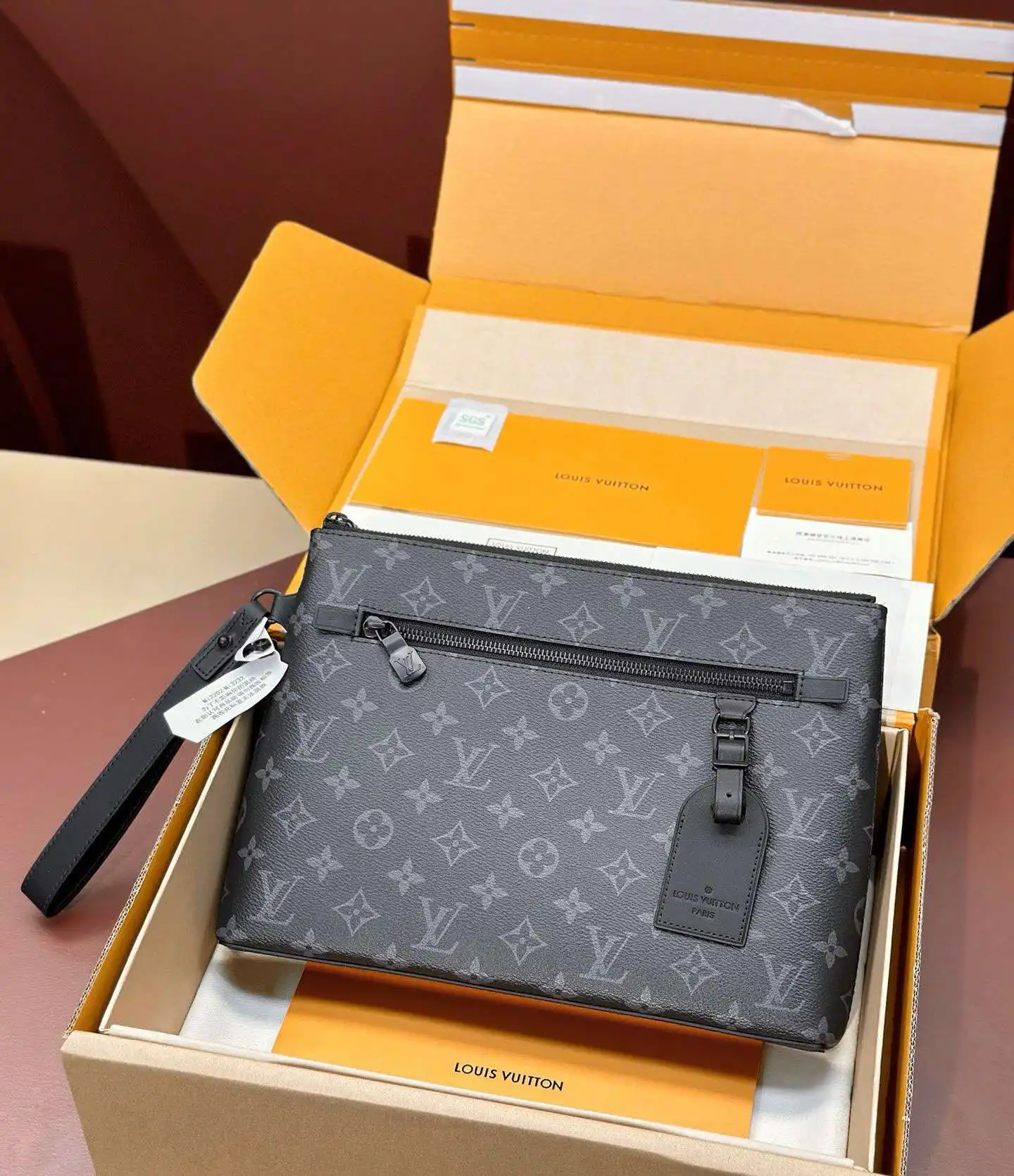 KK01750 (1).webp