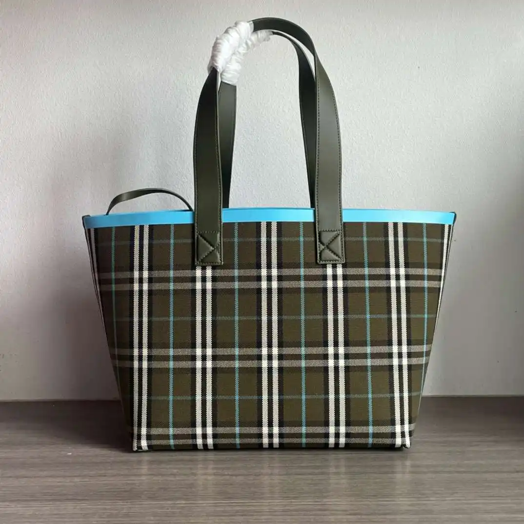 KK04850 (4).webp