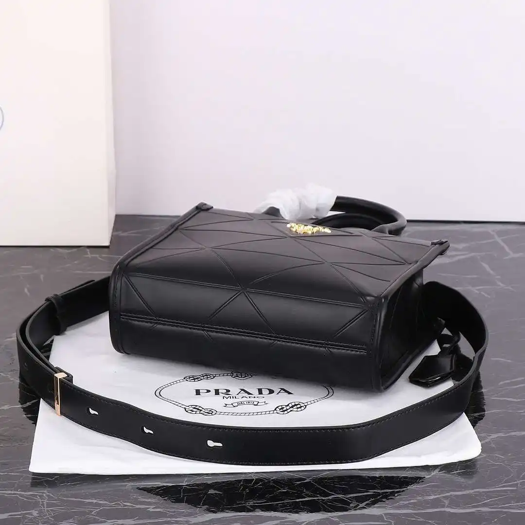 KK02450 (4).webp