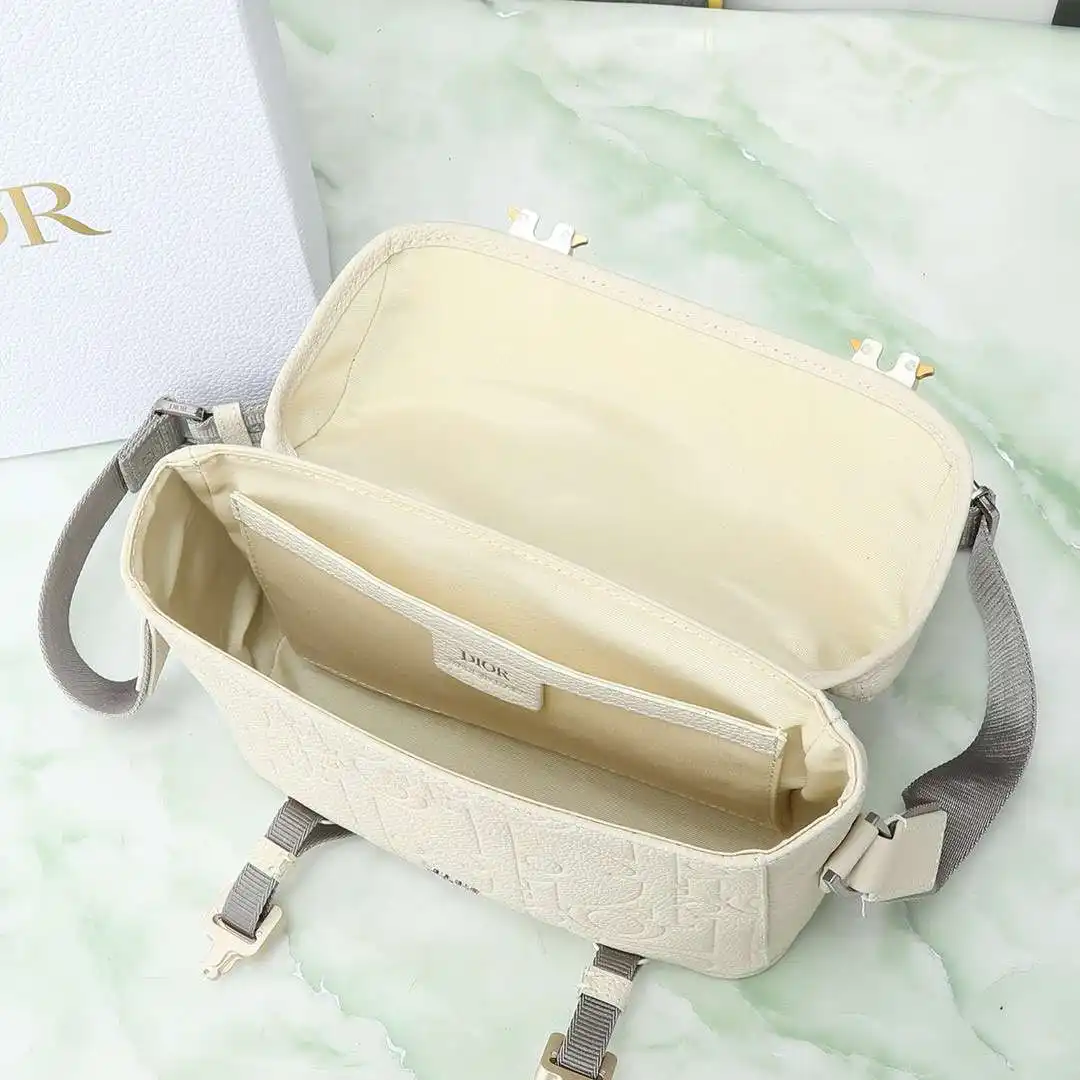 KK04250 (10).webp