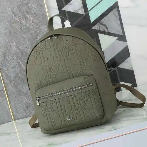 Las mochilas dior, las bolsas para hombres Dior y las bolsas Dior están hechas de cuero de alta cali