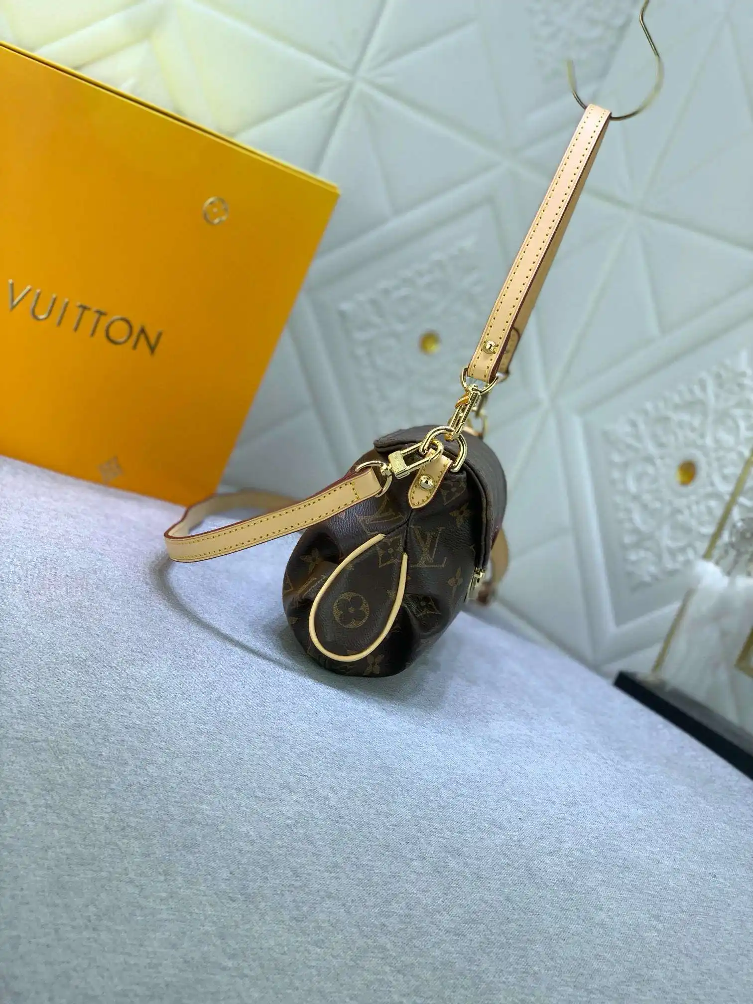 KK01750 (4).webp