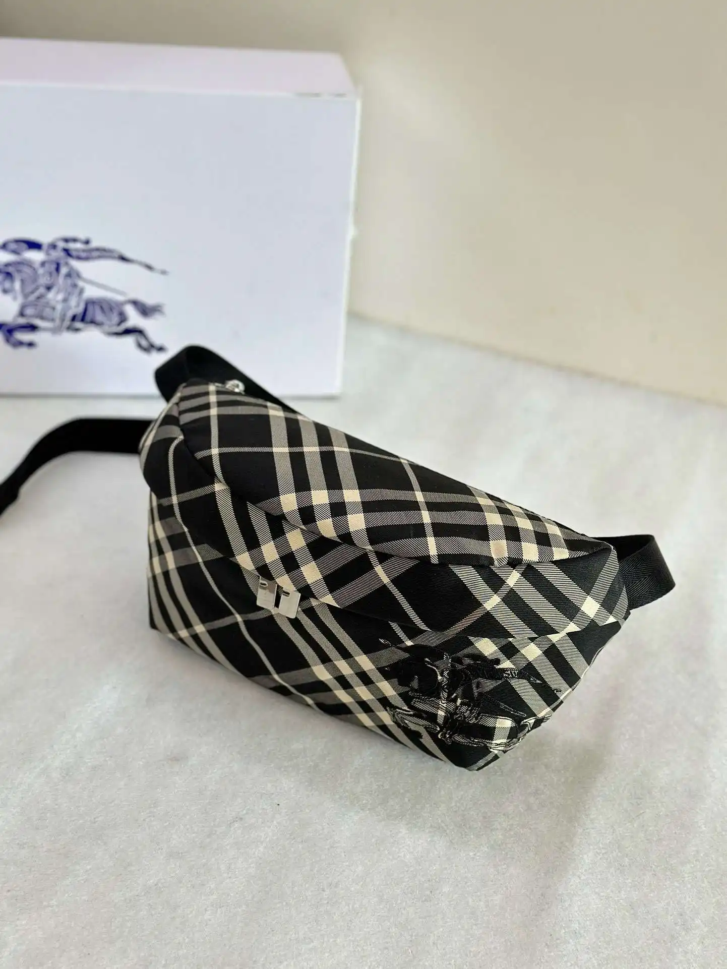 KK03650 (13).webp
