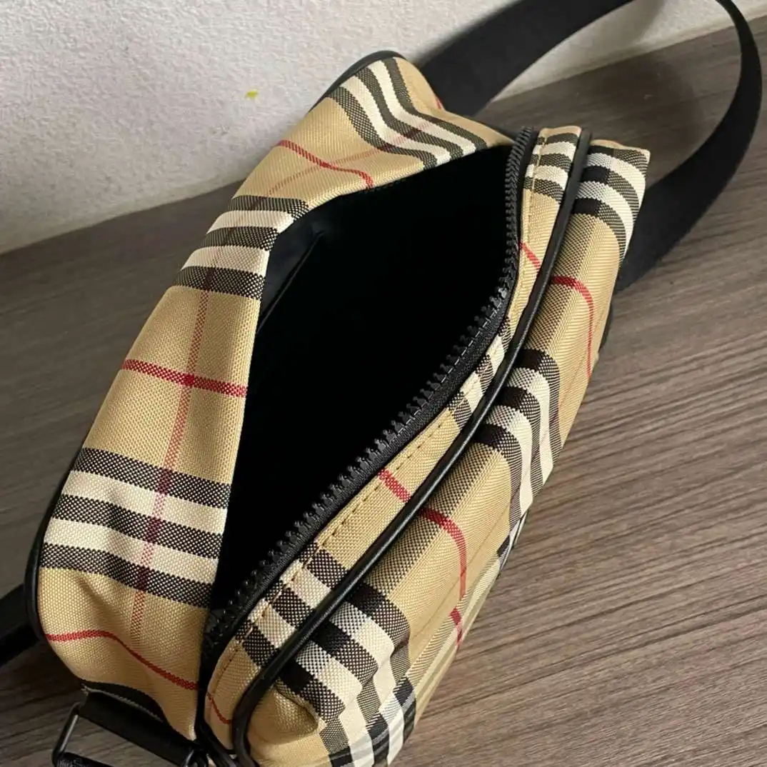KK03850 (5).webp