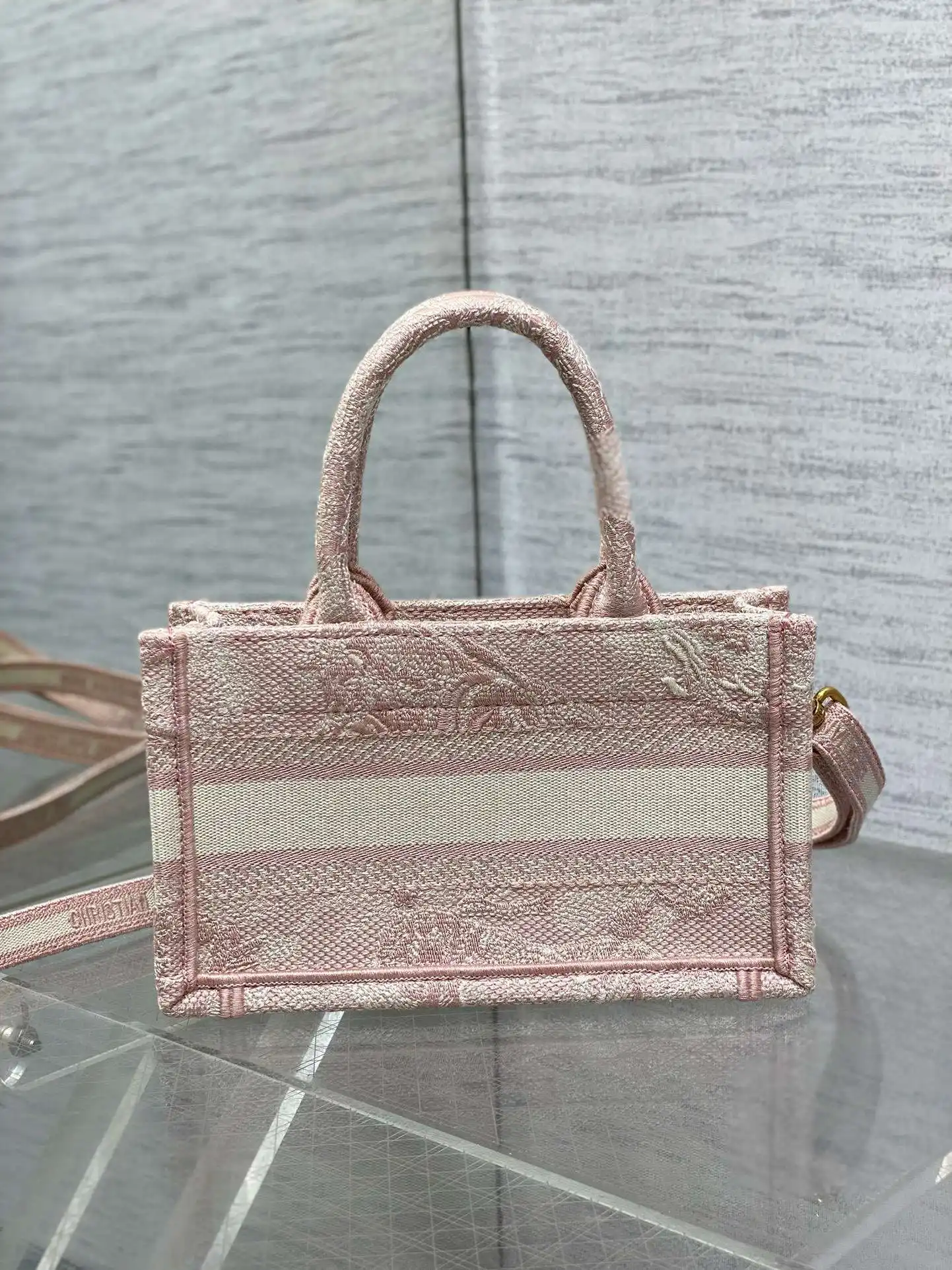 KK04050 (23).webp