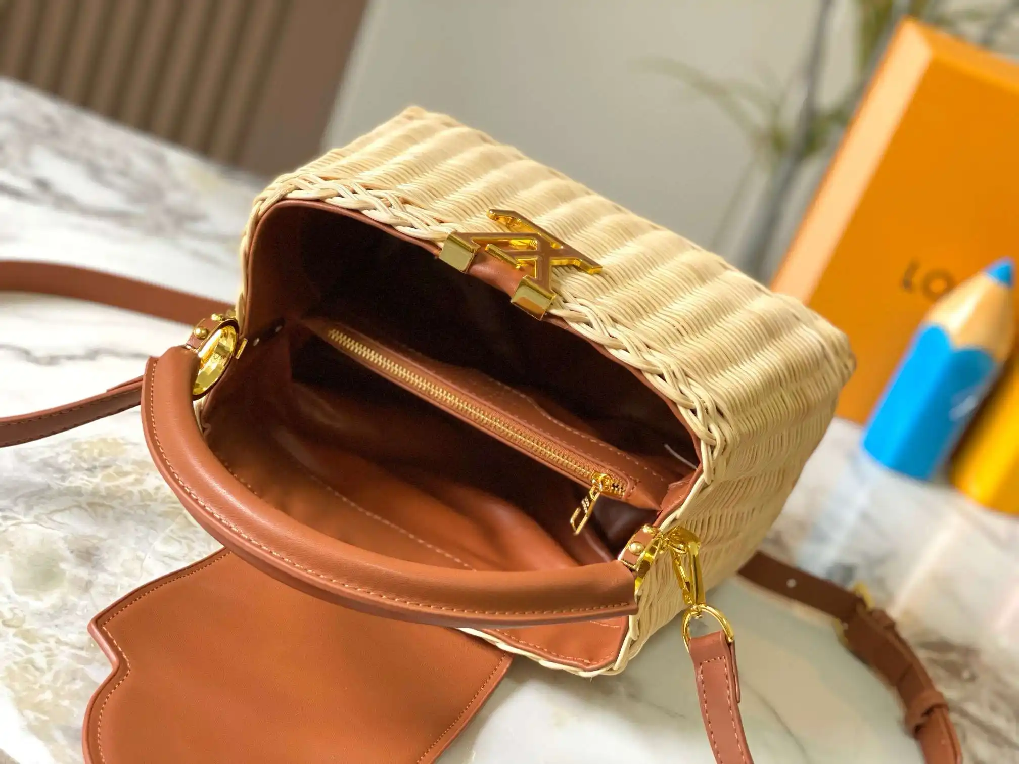 KK03550  (15).webp