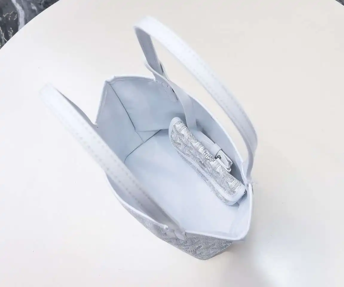 KK01550 (5).webp
