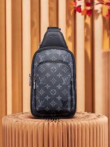 Bolsa de Louis Vuitton bolsa de pecho LV bolso para hombres LV Louis Vuitton bolso con una réplica d