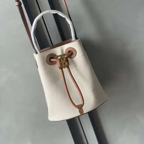 Bolsa de cubo Burberry bolsa de mujer Burberry bolsa de regalo de entrega de réplicas de alta gama d