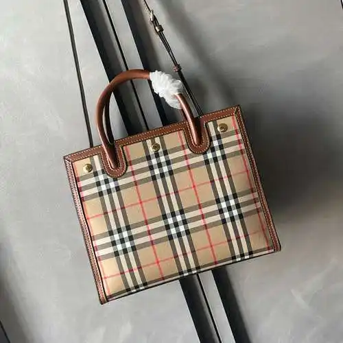 Bolsos burberry, bolsos Burberry lady, bolsos burberry, cuero superior importado, imitaciones de alt