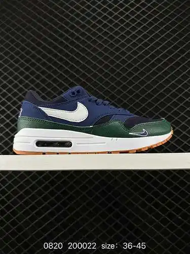 El colchón de aire Nike Air Max cuenta con un nuevo esquema de color y el cuerpo del zapato está hec
