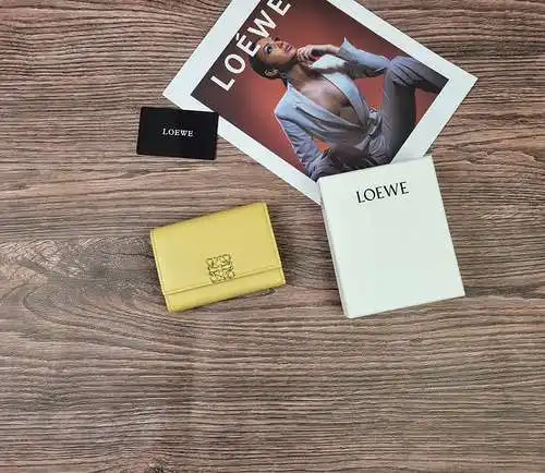 Billetera de clip corto loewe, bolso de la Sra. Luo yiwei, bolso de Luo yiwei, bolsa de regalo de en