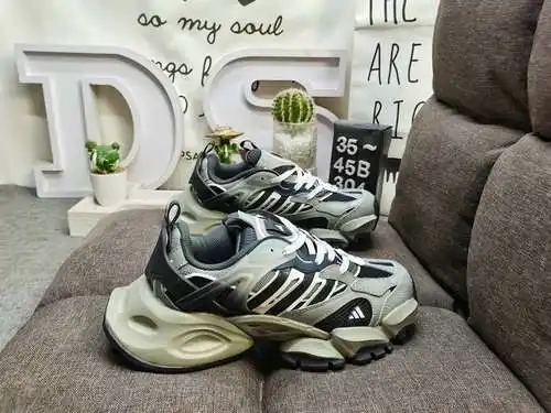 La versión corporativa 304d de los zapatos auténticos para hombres y mujeres de media yarda de los ú