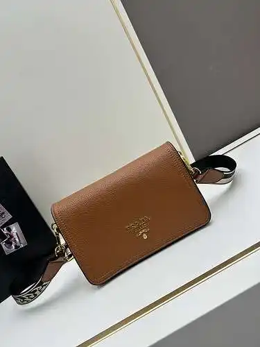 Bolso de hombro prada, bolso de mujer prada, bolso de hombro prada, bolsa de regalo de entrega de al