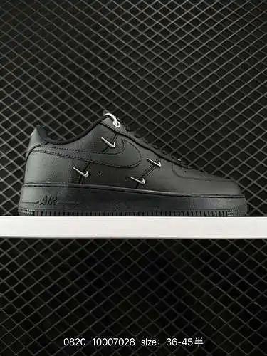 Cuatro pares de zapatillas deportivas casuales multifuncionales Nike Air Force '7 Air Force One de g