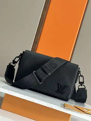 Bolso Louis Vuitton Bolso LV bolso masculino LV Louis Vuitton bolso adopta una réplica importada de 