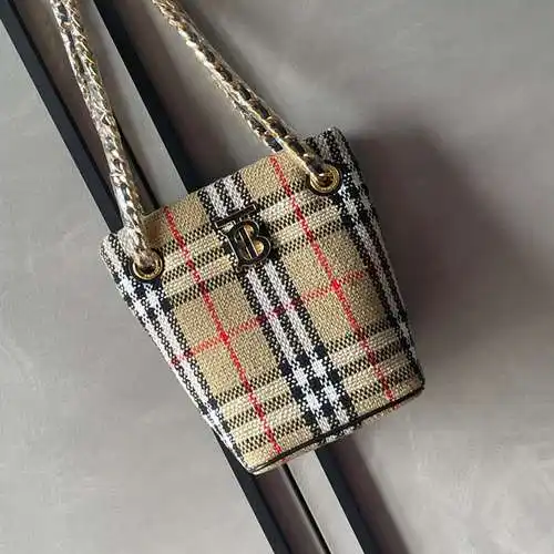 Burberry Bucket Bag Burberry Women 's Bag Burberry Sleeve Bag importó la mejor versión original de c