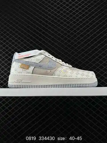 Nike Air force; Siete zapatillas deportivas casuales de gran altura de baja parte y suela gruesa mul