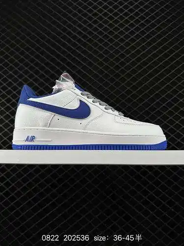 Ocho zapatillas deportivas casuales multifuncionales Nike Air Force '7 Air Force One de gama baja. L