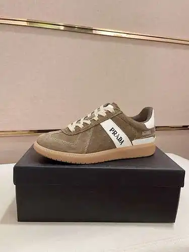 Prada   Men's shoe code: 0824B40 Size: 38-44