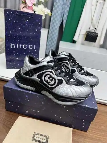 Gucci talla de calzado masculino y femenino: 0825d40 talla: mujer 35 - 41 talla masculina 39 - 45 ta