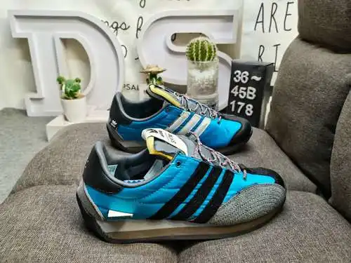 Las canciones 178 dadidas x, en las que Adidas Originals colabora con la marca de moda Song for the 