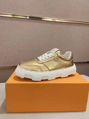 Código de calzado masculino lv: 0824c10 talla: 38 - 44