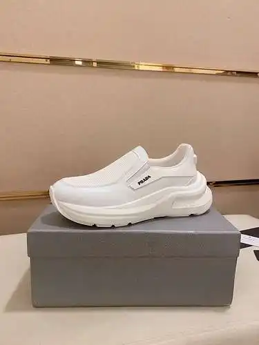 Prada   Men's shoe code: 0824C70 Size: 38-44 (45 custom-made, non refundable)