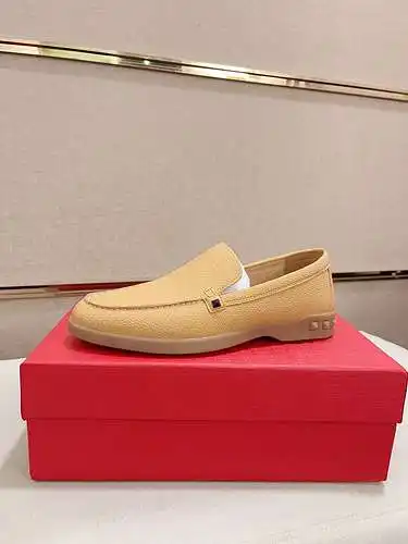 Código de calzado masculino valentino: 0628b50 talla: 38 - 44