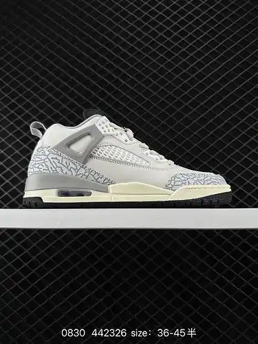 ¡¡ tres zapatillas de baloncesto retro con el clásico patrón de explosión de Nike Jordan spizike low