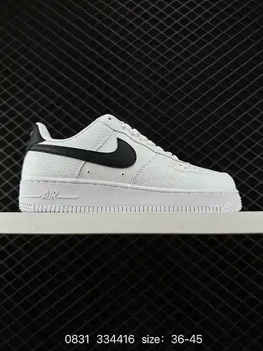 Ocho zapatillas deportivas casuales multifuncionales Nike Air Force '7 Air Force One de gama baja. L