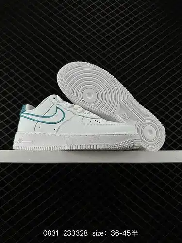 Cuatro pares de zapatillas deportivas casuales multifuncionales Nike Air Force '7 Air Force One de g