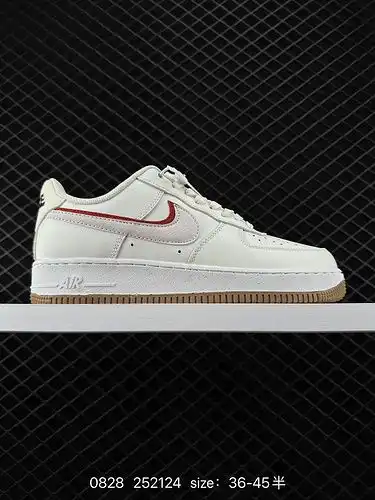 2 Nike Air Force X27; 7 Air Force One zapatillas deportivas de ocio multifuncionales de banda baja. 