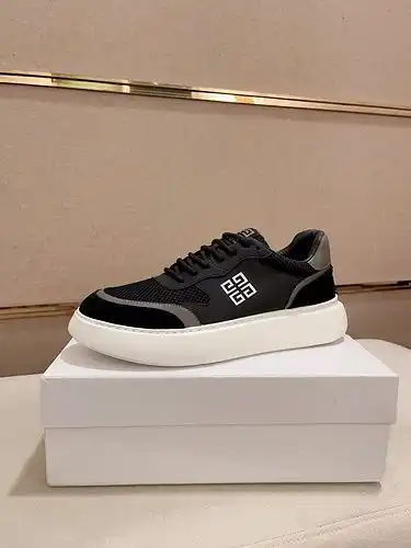 Givenchy Men 's Shoe code: 0729b70 talla: 38 - 44
