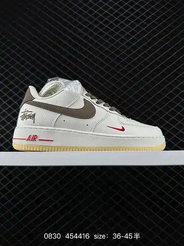 Ocho zapatillas deportivas casuales multifuncionales Nike Air Force '7 Air Force One de gama baja. L
