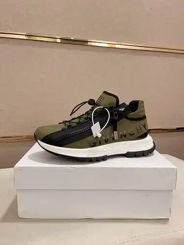 Givenchy Men 's Shoe code: 0706c10 talla: 38 - 44